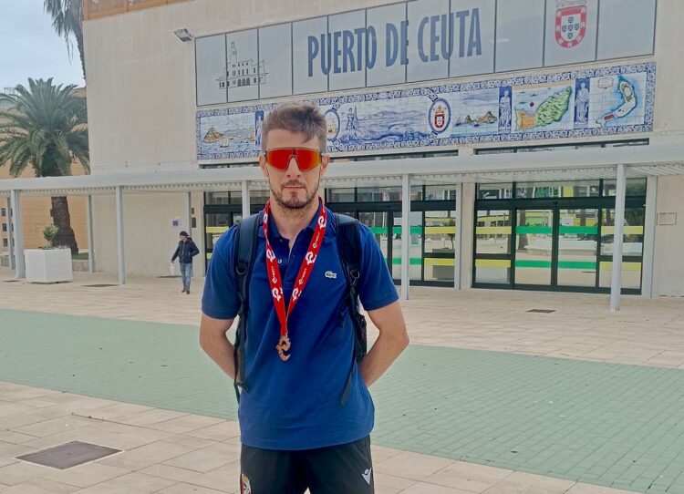 caballa-podio-triatlon-popular-torremolinos-luis-garcia-bronce