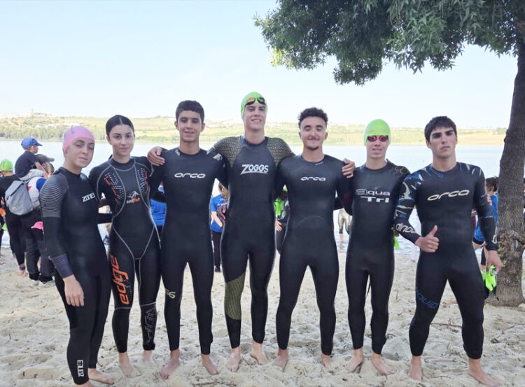 club-tridingo-triatlon-triunfa-arcos-presencias-podio-003