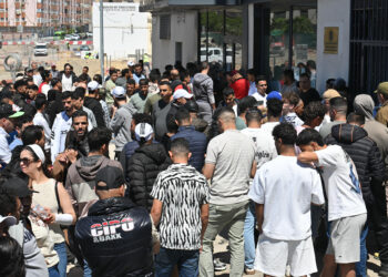 colas-consulado-marruecos-almeria-regularizacion-inmigrantes-00004