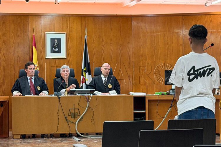 condenado-tocamientos-menor-playa-ribera