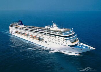 crucero-msc-sinfonia-llega-ceuta-abril