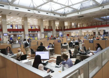 cuando-pedir-cita-renta-calendario-atencion-telefonica-presencial