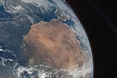 estrecho-fotos-nasa-artemis-ii-a-la-luna-astronautas-2