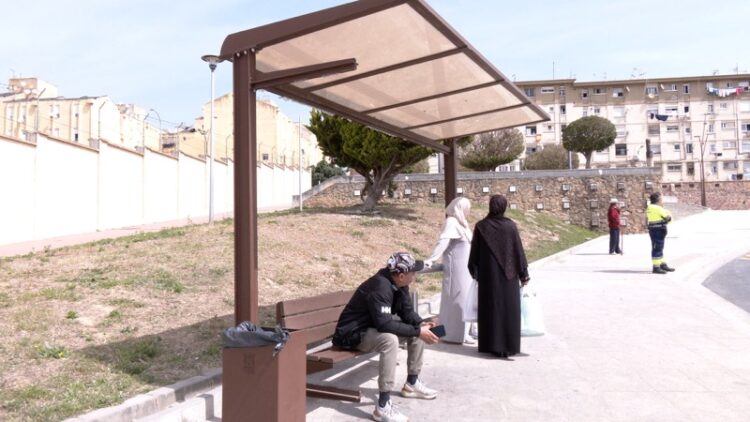 hartazgo-obras-hadu-kilometro-coger-autobus-017