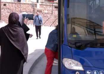 hartazgo-obras-hadu-kilometro-coger-autobus-019
