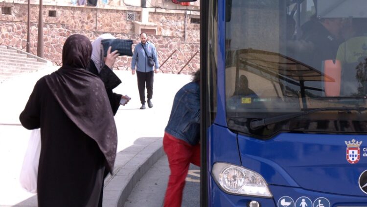 hartazgo-obras-hadu-kilometro-coger-autobus-019