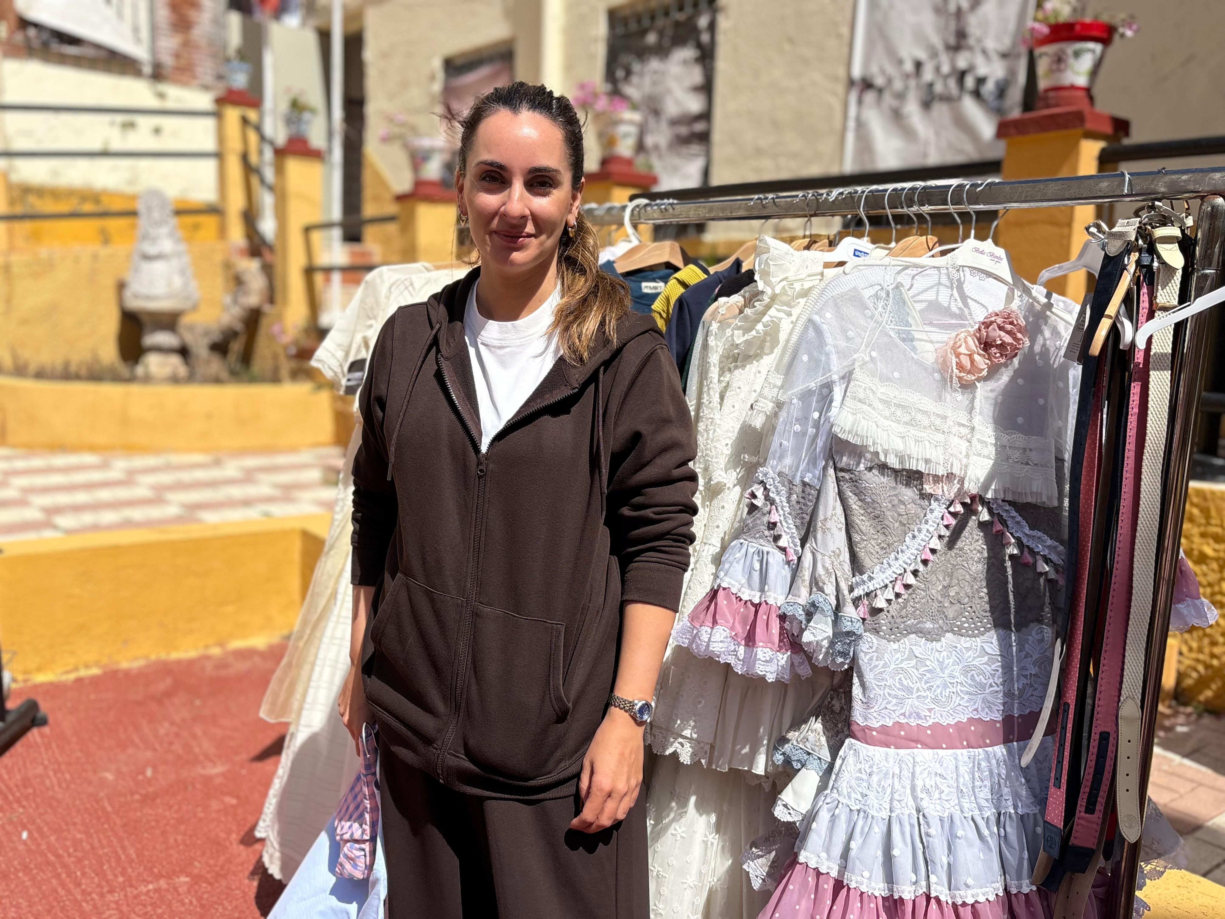 mercadillo-solidario-hermandad-rocio-mantener-tradiciones-fe-27