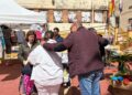 mercadillo-solidario-hermandad-rocio-mantener-tradiciones-fe-7