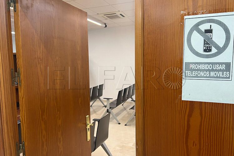 multa-enganar-ceuti-nunca-instalo-ventanas-acordadas