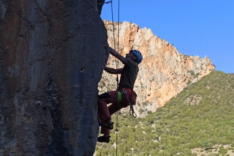 nace-club-escalada-sin-gravedad-regreso-esencia-roca-2