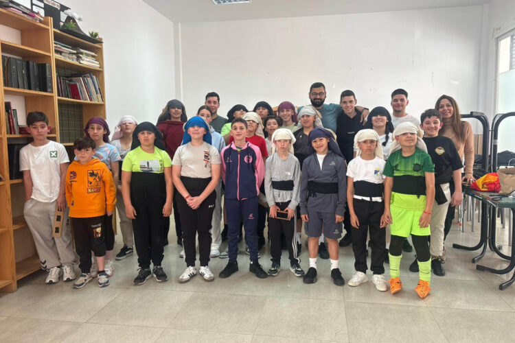 portada-pequenos-dan-vida-cruz-mayo-parques-ceuta