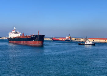 puerto-ceuta-celebra-primera-operacion-limpieza-casco-1