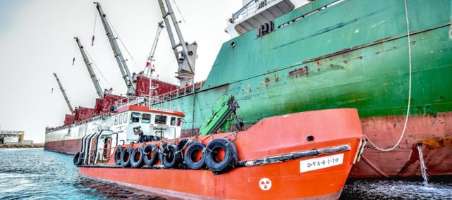 puerto-ceuta-celebra-primera-operacion-limpieza-casco-3