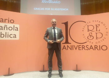 revista-espanola-salud-publica-reconoce-investigadores-campus