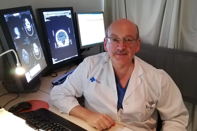 sanidad-ceuti-despide-jefe-radiodiagnostico-hospital-jose-manuel-munoz-aranda