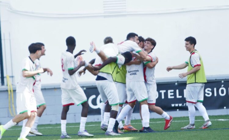 sporting-atletico-homenaje-cerrar-permanencia-012