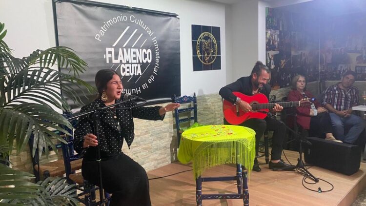 tertulia-flamenca-joven-promesa-lola-la-chiri-padre-messi-007