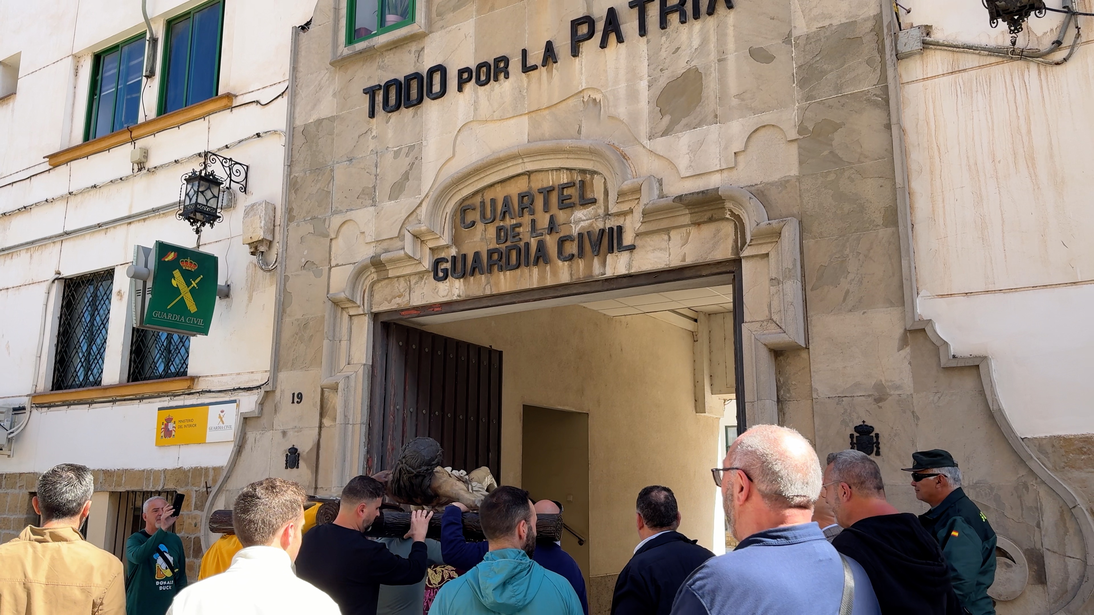 traslado-cristo-encrucijada-comandancia-guardia-civil-3