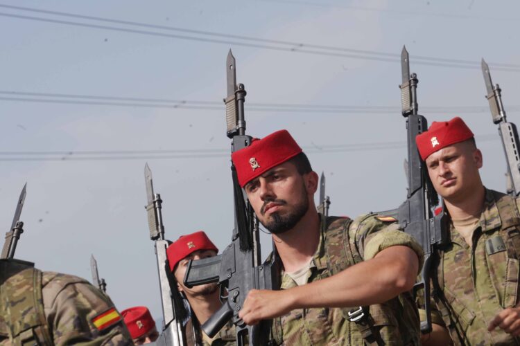 asi-ensayan-regulares-ceuta-vigo-desfile-dia-fuerzas-armadas-2