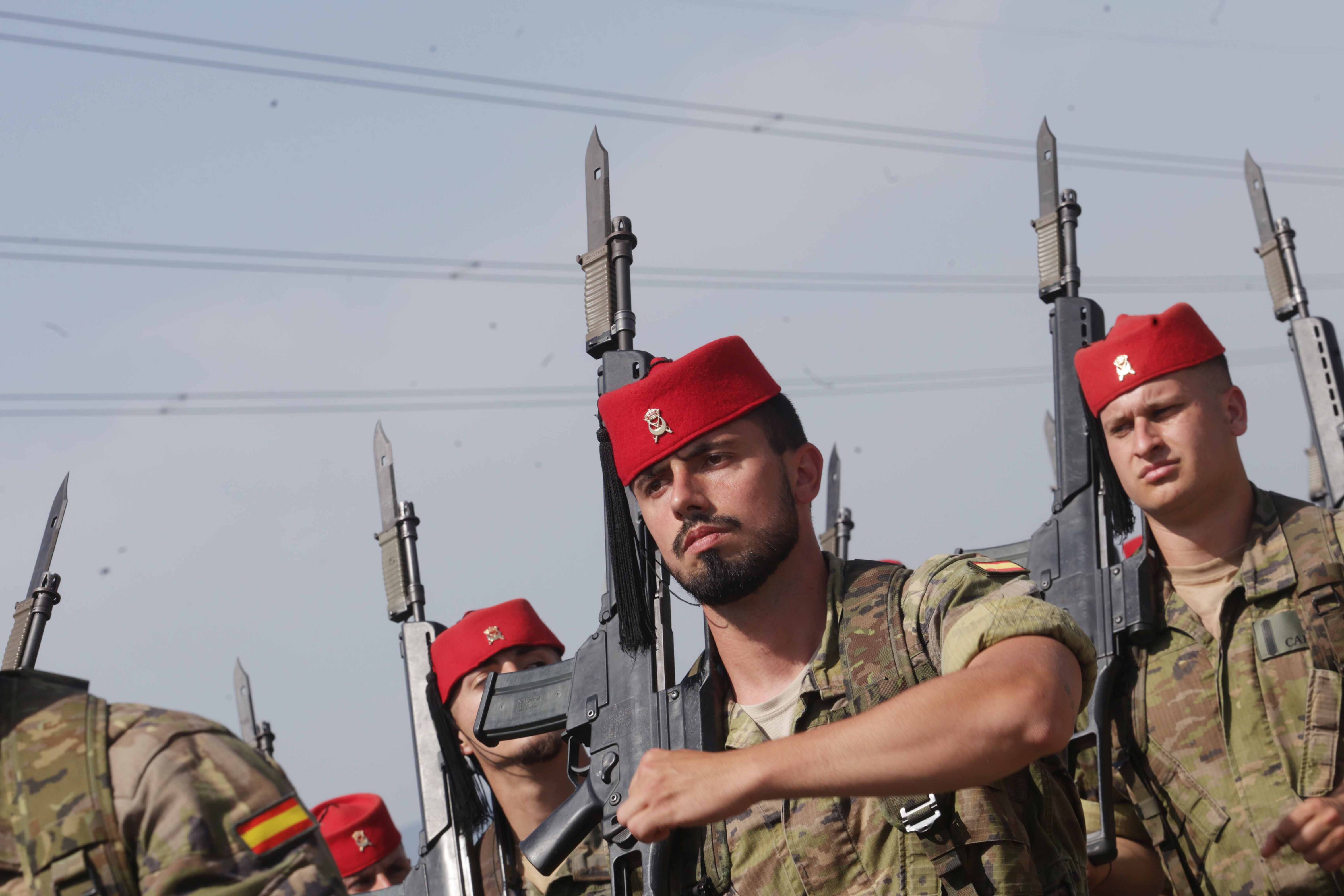 asi-ensayan-regulares-ceuta-vigo-desfile-dia-fuerzas-armadas-2