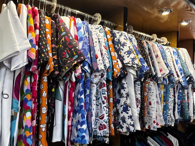blanco-estampado-moda-enfermeras-ceuta-dia-internacional-enfermeria