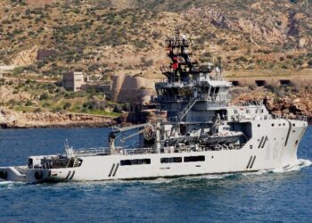 carnota-primera-escala-ceuta-buque-clave-armada
