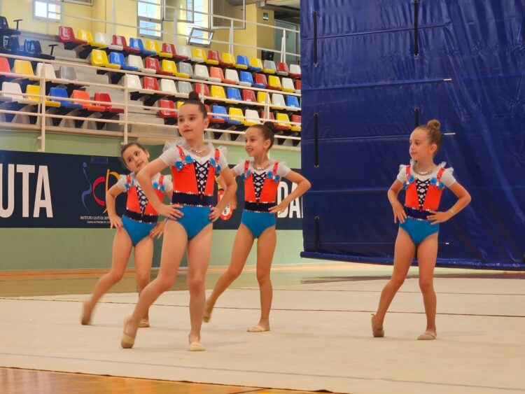 club-gimnasia-ritmica-despide-curso-gran-exhibicion-3