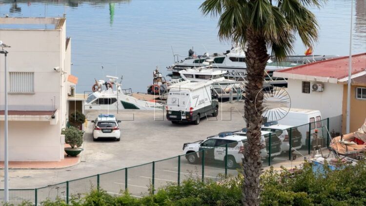 guardia-civil-recupera-cadaver-otro-inmigrante-recinto-003