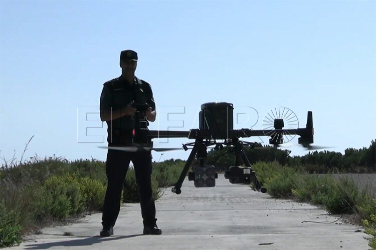 guardia-civil-rescata-senderistas-perro-garcia-aldave