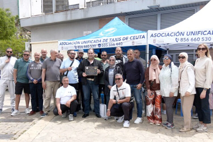 ismael-mohamed-mejor-taxista-del-ano-tras-33-anos-al-volante-008