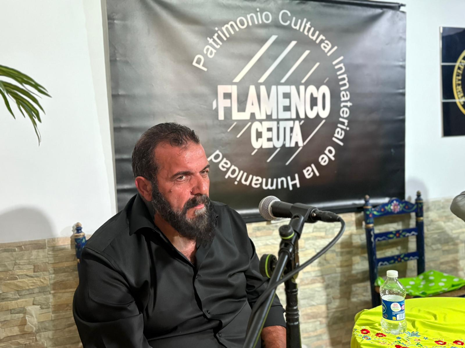 juan-agujetas-antonio-anzonini-estrenan-tertulia-flamenca-9