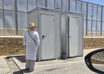 paso-fronterizo-marruecos-ceuta-verguenza-miles-personas-banos
