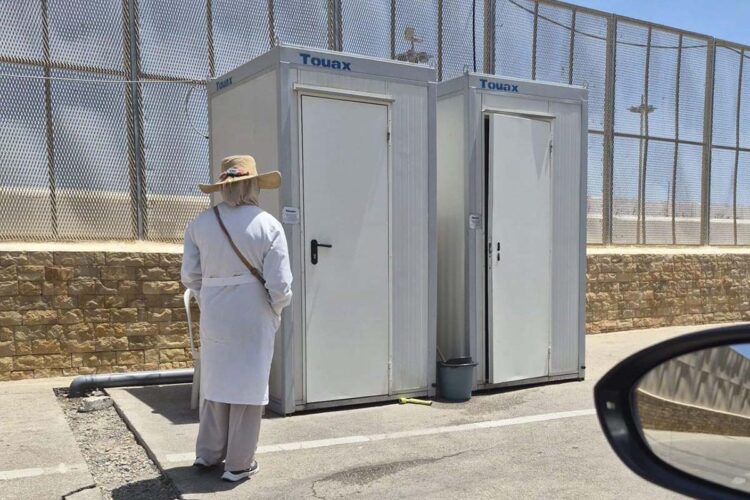 paso-fronterizo-marruecos-ceuta-verguenza-miles-personas-banos