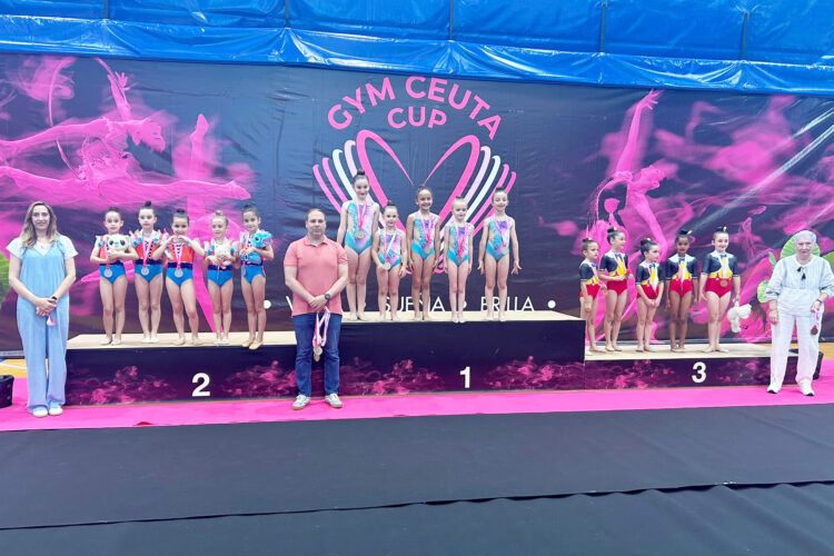 primera-entrega-medallas-xxi-torneo-gimnasia-ceuta-26