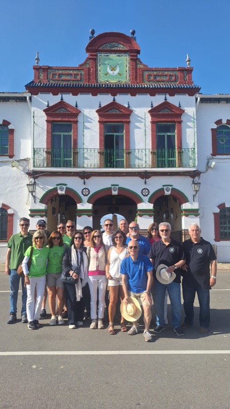 veinte-amigos-toda-espana-rinden-atractivo-turistico-ceuta-001