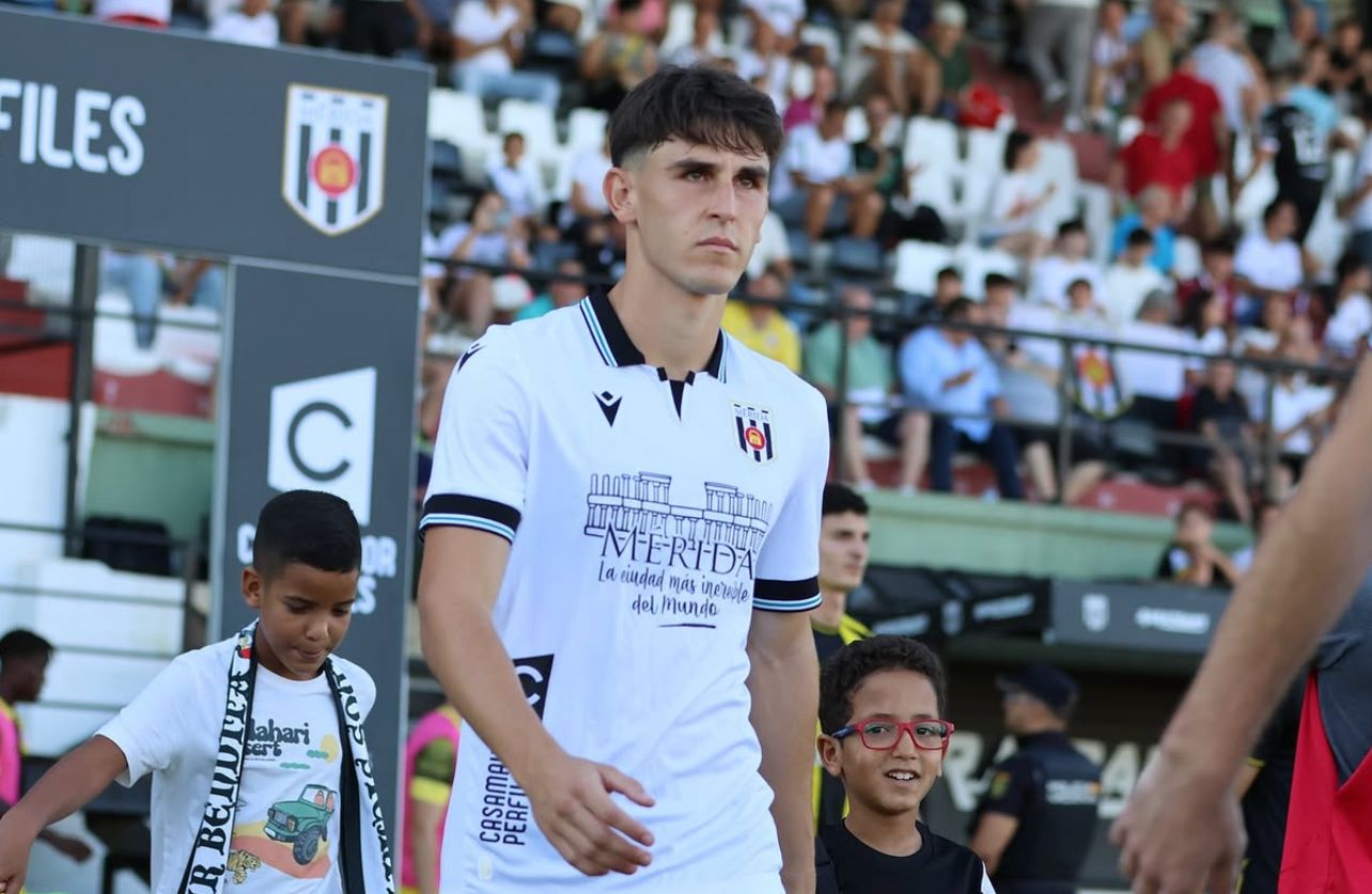 victor-corral-jugador-ad-ceuta-cedido-ad-merida