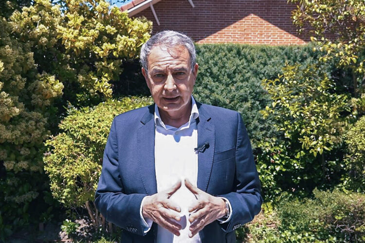 Zapatero asegura que "jamás" ha hecho gestiones a favor de Plus Ultra