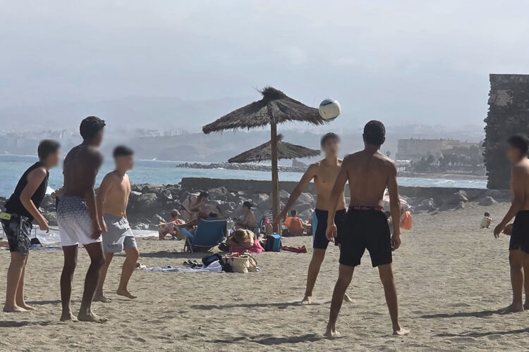 usuarios-playas-exigen-vigilancia-policial-cumplan-ordenanzas