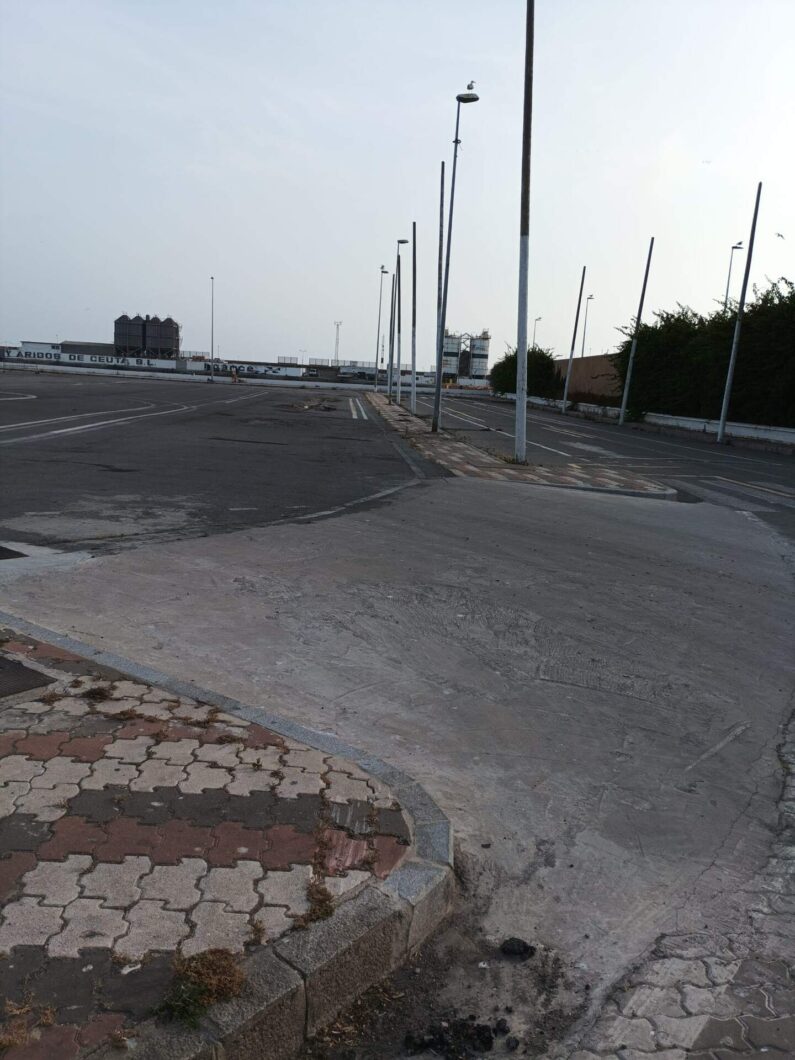 autoescuelas-denuncian-cierre-anticipado-pista-practicas-montaje-feria