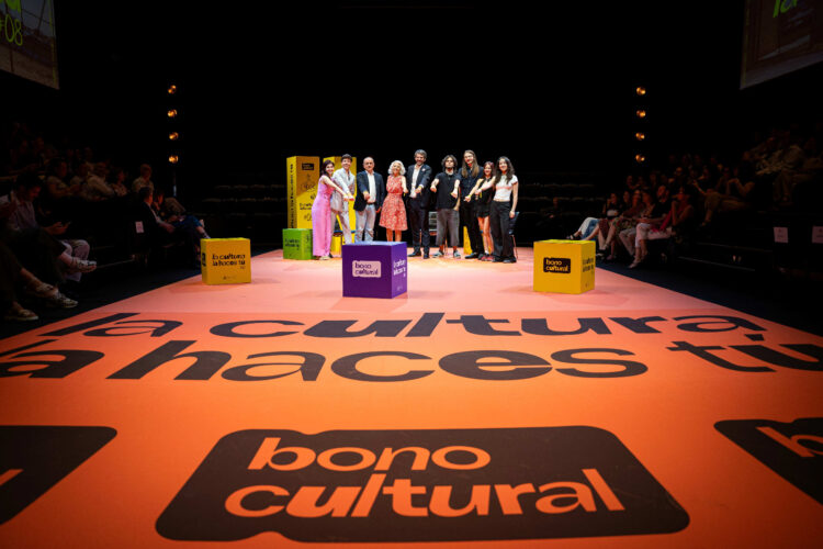 bono-cultural-joven-400-euros-libros-conciertos-musica-2026
