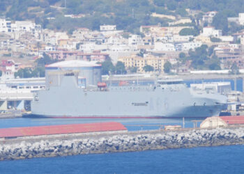 buque-logistico-ysabel-puerto-ceuta-ejercicio-rusadir-004