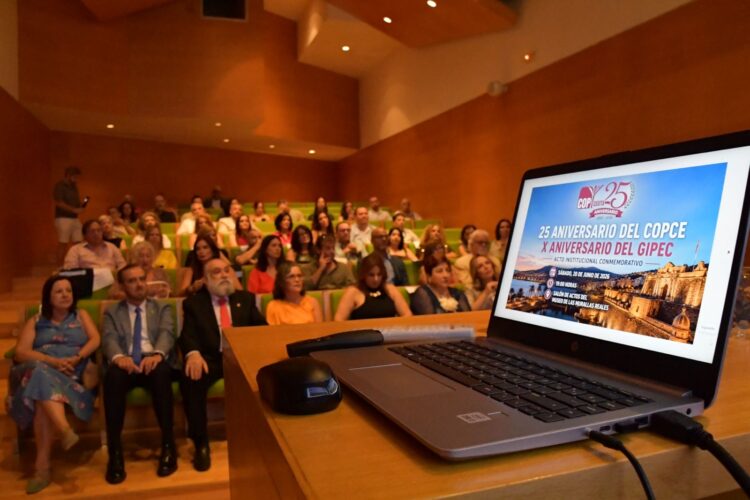colegio-psicologos-reivindica-recursos-salud-mental-25-aniversario-6