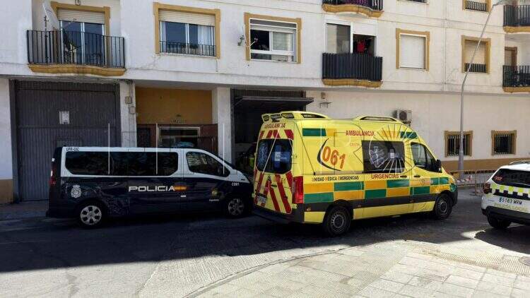 desahucio-dramatico-108-viviendas-zurron-bomberos-policia-061-movilizados-1