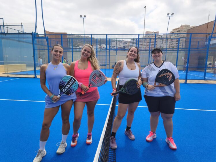 equipo-bolas-locas-gana-liga-femenina-padel-2026-00004