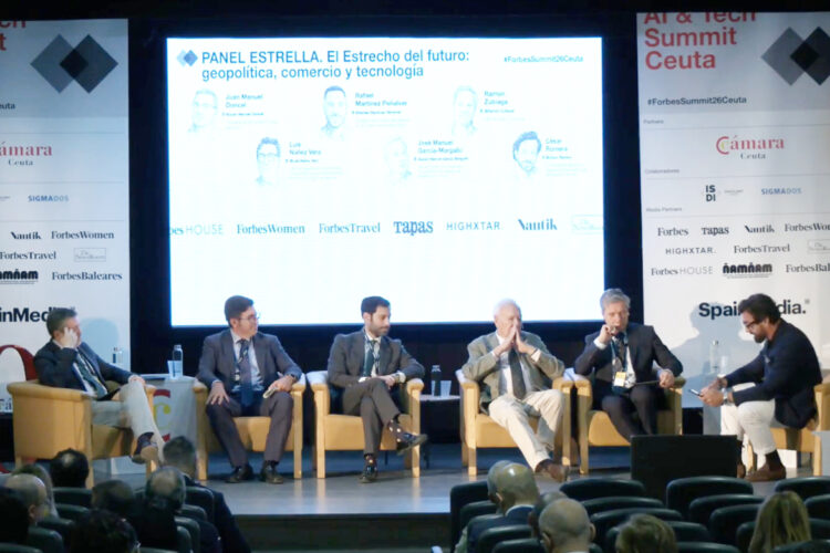 expertos-reivindican-valor-estrategico-estrecho-desafios-geopoliticos-tecnologicos-1