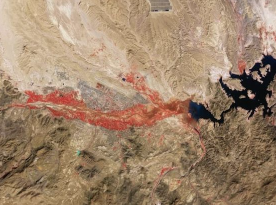 extrana-mancha-roja-crece-marruecos-ve-espacio