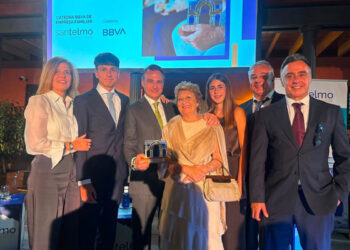 familia-cruces-reconocimiento-referente-empresarial-ceuta-003
