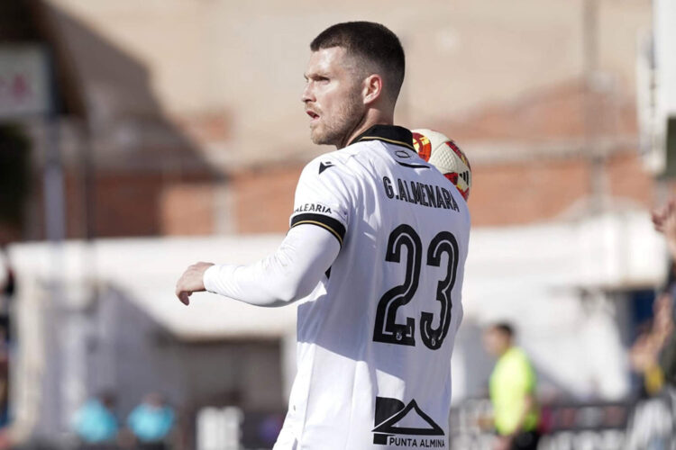 gonzalo-almenara-despide-ad-ceuta-ficha-ibiza-primera-rfef