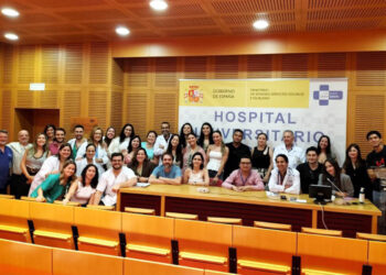 hospital-bienvenida-nuevos-residentes-despide-culminan-especializacion-001