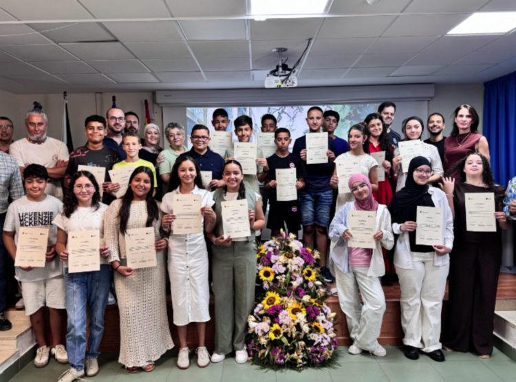 ies-clara-campoamor-excelencia-bilingue-entrega-diplomas.jpg de pantalla 2026-06-19 a las 15.39.50